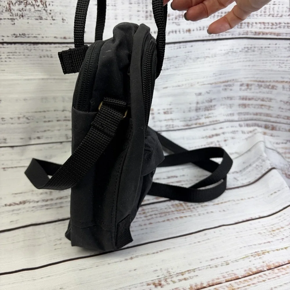 FjallRaven Kanken Sling Shoulder Bag Purse (Black) F23797 - Picture 4 of 10